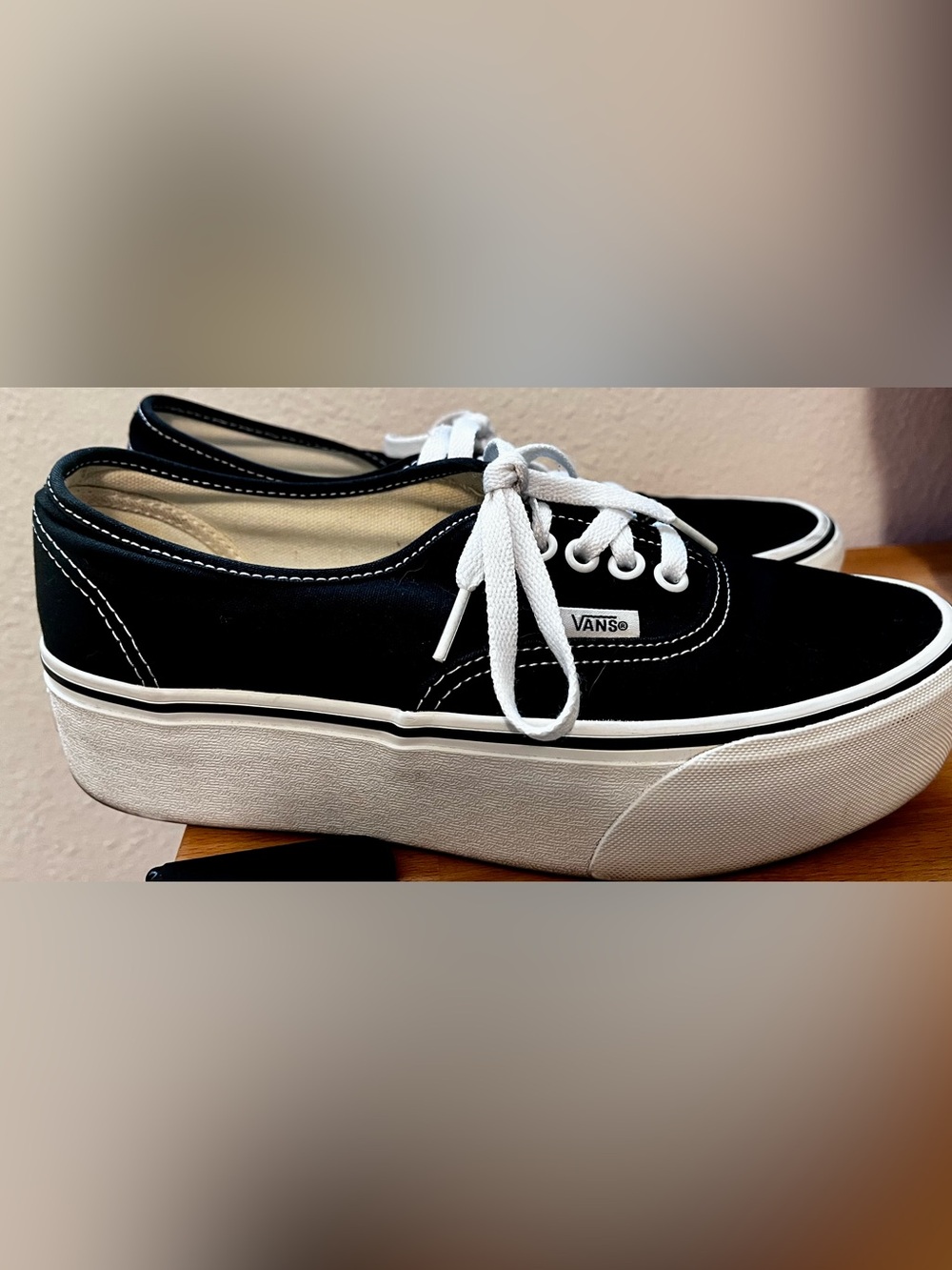 Vans Black and White Platform Canvas Lace-Up Sneakers. Womens Size 9